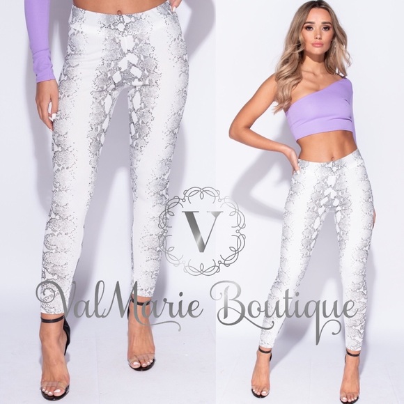 Stretchy snake skin print legging pants - Picture 2 of 7